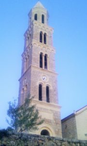 Kirchen turm in kroatien
